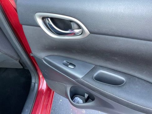 Used 2015 Nissan Sentra SV FWD image 43