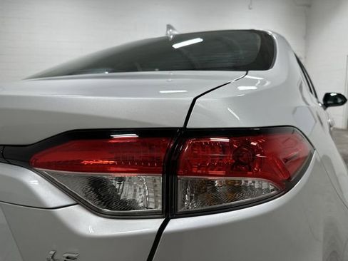 Used 2024 Toyota Corolla LE FWD image 21