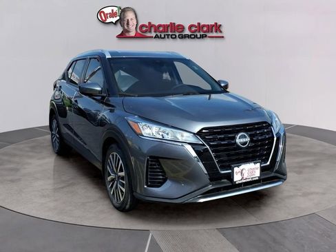 Used 2024 Nissan Kicks SV FWD image 7
