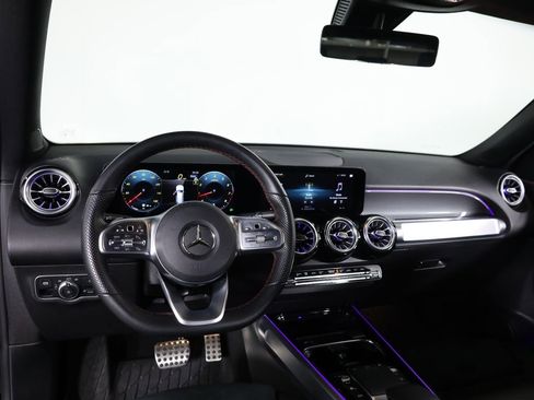 Used 2023 Mercedes-Benz GLB 250 4MATIC image 31