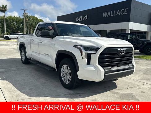 Used 2022 Toyota Tundra SR5 w/ SR5 Premium Package AWD/4WD image 4