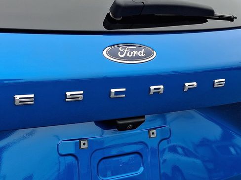 Used 2021 Ford Escape Titanium w/ Titanium Elite Package AWD/4WD image 39
