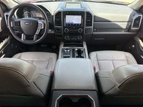 Used 2020 Ford Expedition XLT w/ Equipment Group 202A RWD image 11