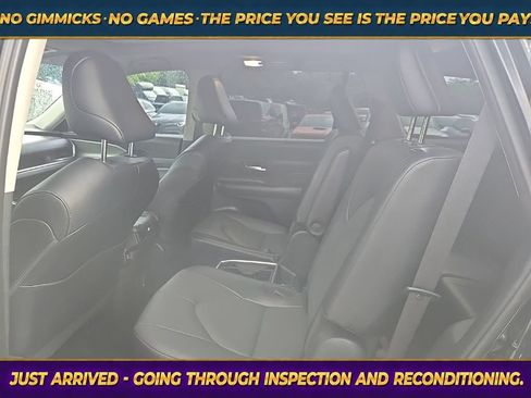 Used 2025 Toyota Grand Highlander FWD image 15