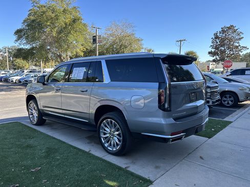 Used 2024 Cadillac Escalade ESV Premium Luxury w/ Performance Package image 5