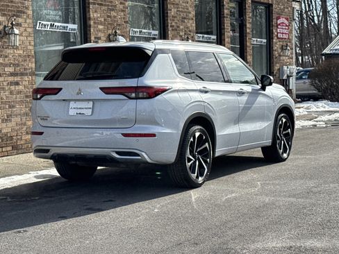 Used 2022 Mitsubishi Outlander SEL image 5