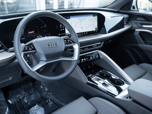 New 2025 Audi Q5 Premium Plus image 10