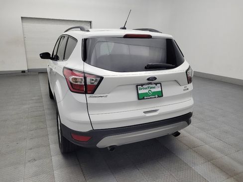 Used 2018 Ford Escape SE image 5