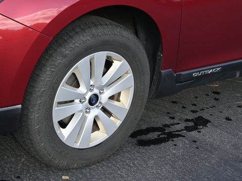 Used 2018 Subaru Outback 2.5i image 5