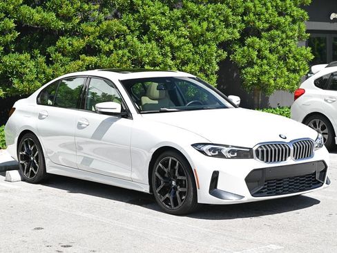 Used 2026 BMW 330i Sedan RWD image 3