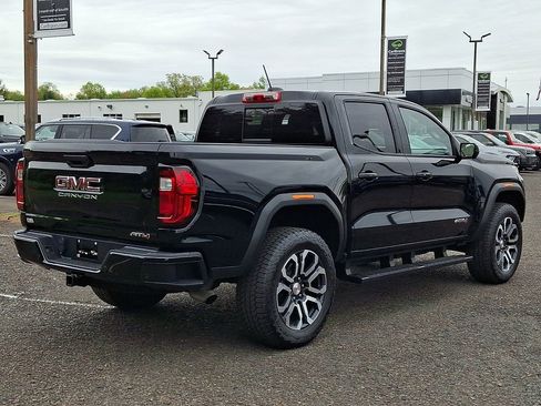 Certified 2024 GMC Canyon AT4 w/ AT4 Premium Package AWD/4WD image 6