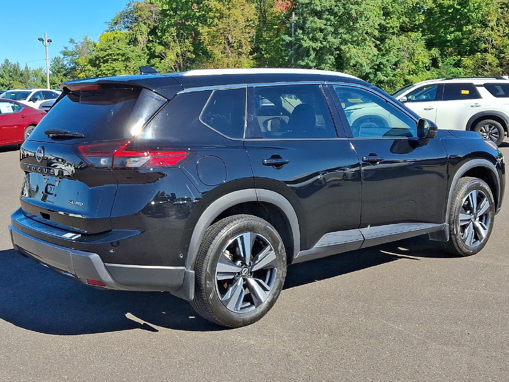 Certified 2024 Nissan Rogue SL w/ SL Premium Package AWD/4WD image 7