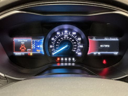 Used 2019 Ford Fusion Titanium AWD/4WD image 18