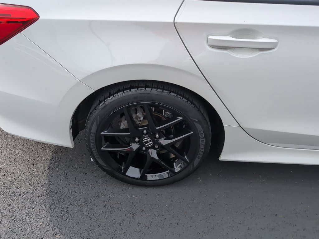 Used 2023 Honda Civic Sport image 4