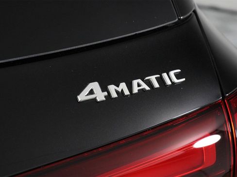 Used 2025 Mercedes-Benz GLE 450e 4MATIC image 23