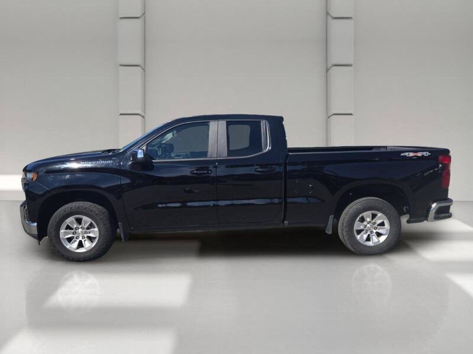 Used 2020 Chevrolet Silverado 1500 LT w/ All-Star Edition AWD/4WD image 4