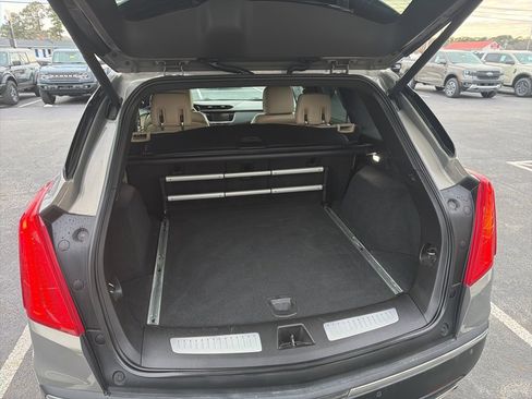 Used 2019 Cadillac XT5 Luxury image 8