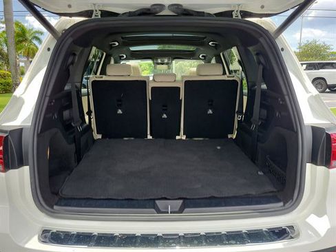 Used 2022 Mercedes-Benz GLB 250 4MATIC image 6