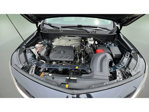 Certified 2020 Buick Encore GX Preferred w/ Cold Weather Comfort Package AWD/4WD image 33