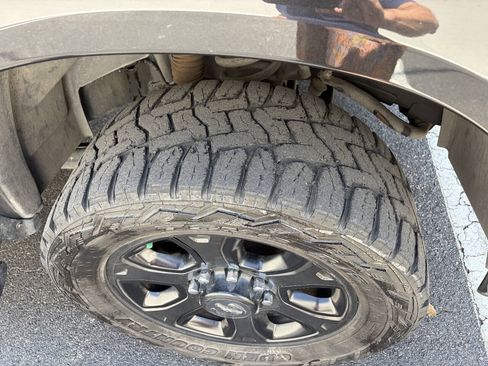 Used 2018 RAM 2500 Laramie w/ Sport Appearance Group AWD/4WD image 24