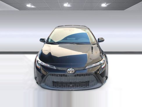 Used 2022 Toyota Corolla LE image 6