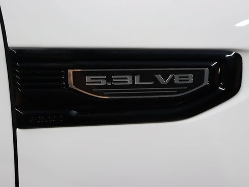 Used 2020 GMC Sierra 1500 Elevation w/ Elevation Value Package AWD/4WD image 9