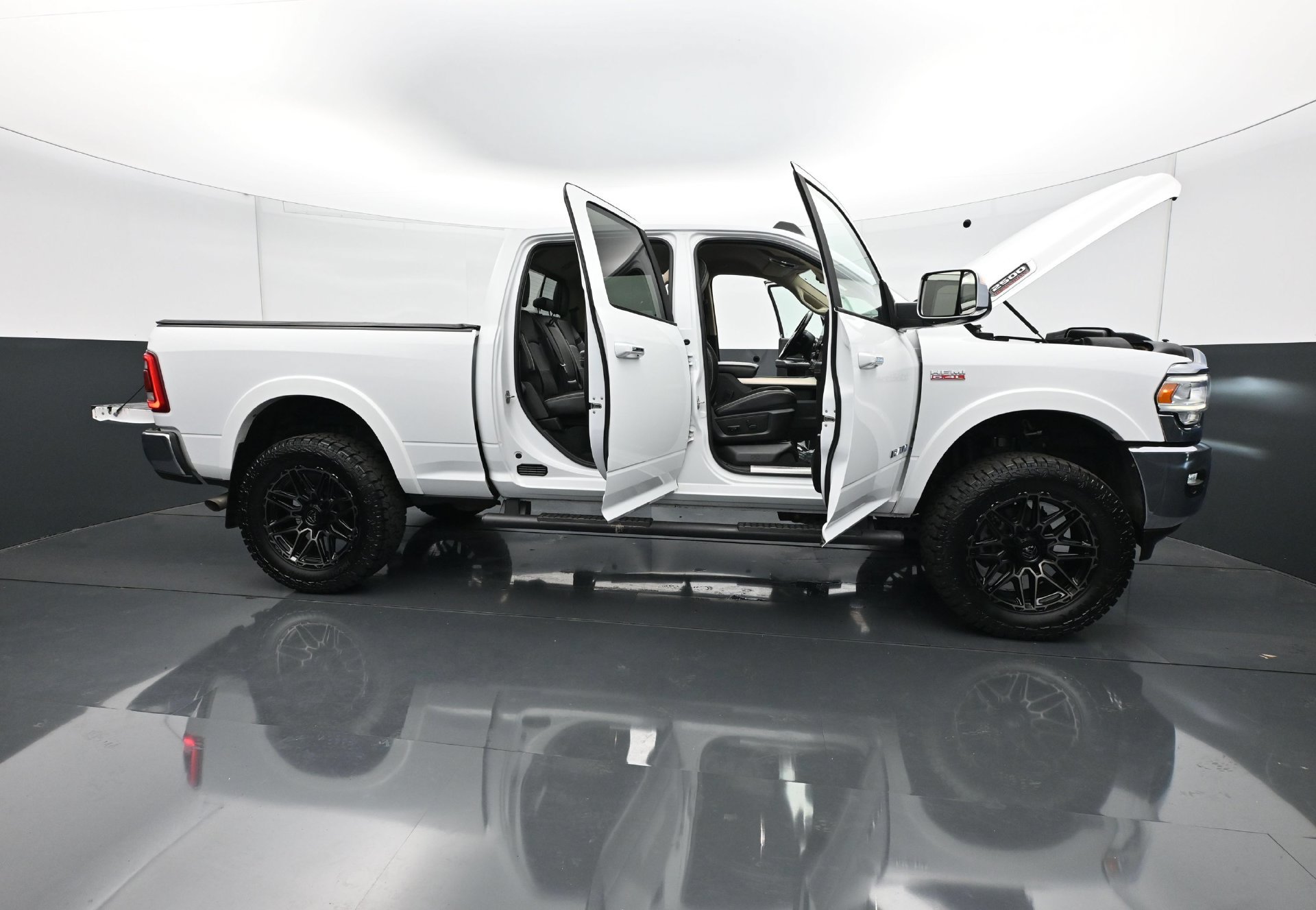 Used 2022 RAM 2500 Laramie AWD/4WD image 33