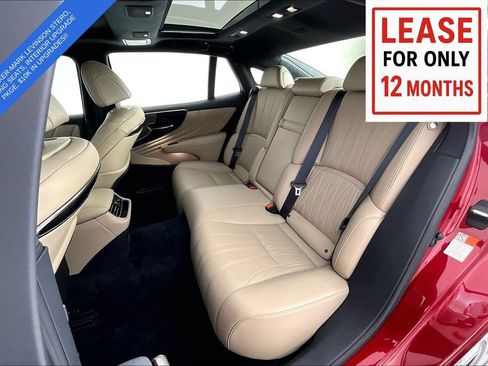 Used 2023 Lexus LS 500 AWD w/ Interior Upgrade Package image 33
