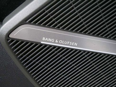 Used 2023 Audi Q5 2.0T Premium Plus w/ Premium Plus Package AWD/4WD image 20