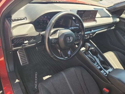 Used 2023 Honda Accord Sport image 9