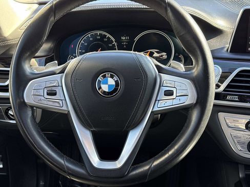 Used 2018 BMW 750i 750i FWD image 10