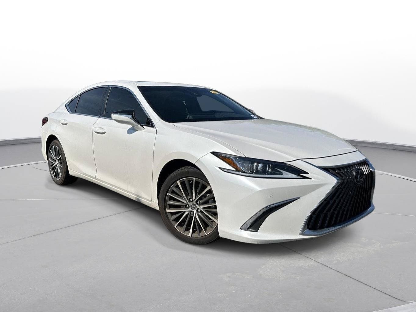 Used 2022 Lexus ES 250 w/ Premium Package AWD/4WD image 4