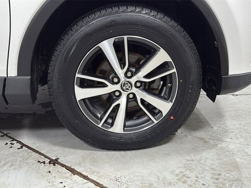 Used 2017 Toyota RAV4 XLE image 21