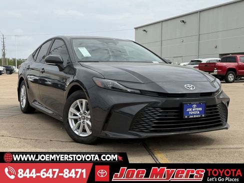 Certified 2025 Toyota Camry LE image 2