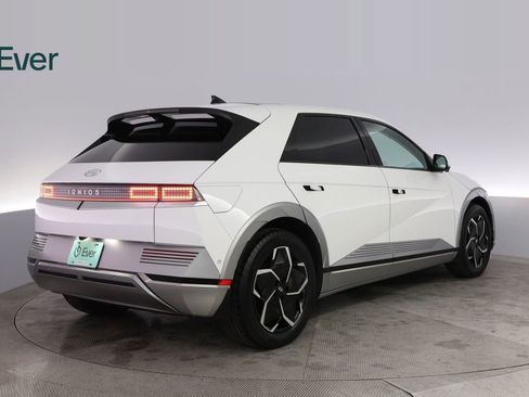 Used 2024 Hyundai Ioniq 5 Limited RWD image 3