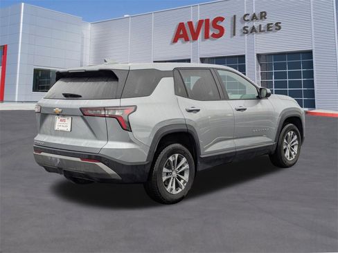 Used 2025 Chevrolet Equinox LT image 6