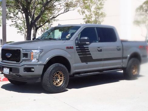 Used 2018 Ford F150 XLT w/ Equipment Group 302A Luxury image 3