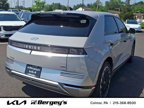 Used 2023 Hyundai Ioniq 5 Limited w/ Cargo Package AWD/4WD image 5