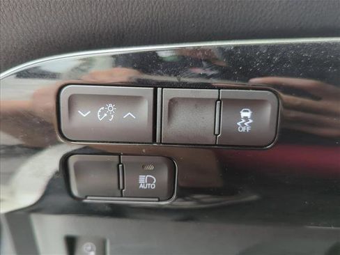 Certified 2020 Toyota Prius Prime LE image 20