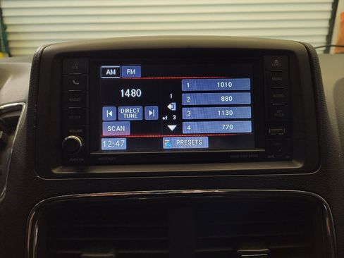 Used 2016 Dodge Grand Caravan SE w/ Quick Order Package 29E SE image 25