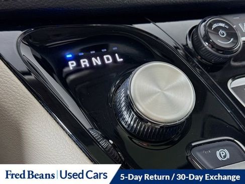 Used 2023 Chrysler Pacifica Limited image 19