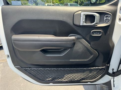 Used 2020 Jeep Gladiator Rubicon w/ Trailer Tow Package image 20