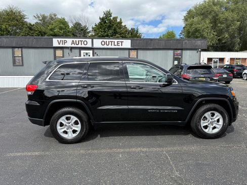 Used 2017 Jeep Grand Cherokee Laredo w/ Quick Order Package 23E image 8