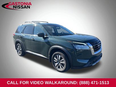Used 2024 Nissan Pathfinder SL
