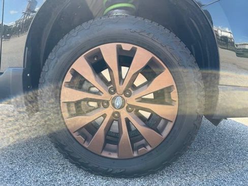 Used 2017 Subaru Outback 3.6R Touring AWD/4WD image 22