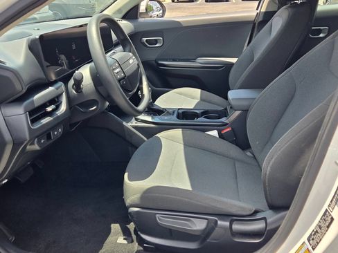 Used 2025 Kia K4 FWD image 5