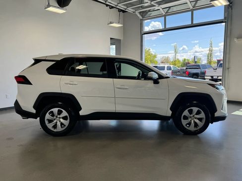 Used 2023 Toyota RAV4 LE AWD/4WD image 8