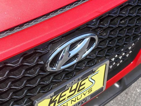 Used 2021 Hyundai Kona SEL FWD image 16