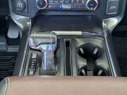 Certified 2022 Ford F150 Lariat w/ Equipment Group 502A High AWD/4WD image 19