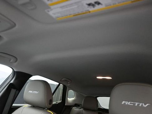 Used 2024 Chevrolet Trax ACTIV w/ Driver Confidence Package image 33